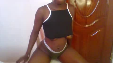 Snapshot of sweetpasion2 chatting on 03.01.25 sweetpasion2 online show from 03.01.25