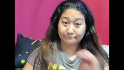 Snapshot of sweetpilipina88 chatting on 02.13.25 MIA online show from 02.13.25