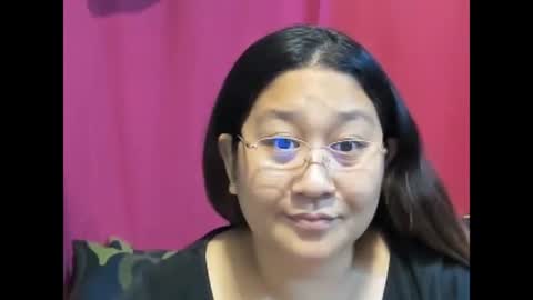 Snapshot of sweetpilipina88 chatting on 02.20.25 MIA online show from 02.20.25