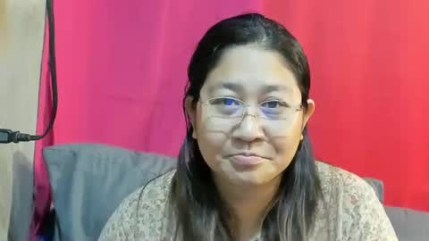 Snapshot of sweetpilipina88 chatting on 02.28.25 MIA online show from 02.28.25