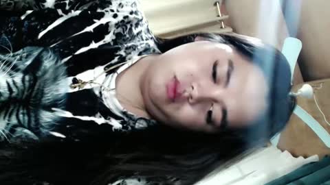 Snapshot of sweetprincess_athena chatting on 01.01.25 Princess Ella online show from 01.01.25