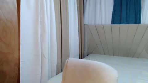 Princess Ella online show from 11.25.25