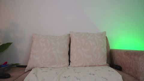 Snapshot of sweetpussyhot_ chatting on 01.30.25 Hello Welcome Im here from WEDNESDAY to SUNDAY 430am to 830am and 3 to 7 timeMONDAY and TUESDAY i rest online show from 01.30.25