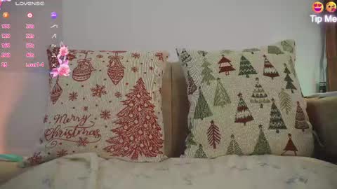 Snapshot of sweetpussyhot_ chatting on 10.15.25 Hello Welcome Im here from WEDNESDAY to SUNDAY 430am to 830am and 3 to 7 timeMONDAY and TUESDAY i rest online show from 10.15.25