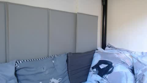 Snapshot of sweetraffy18 chatting on 09.25.25 Raffy online show from 09.25.25