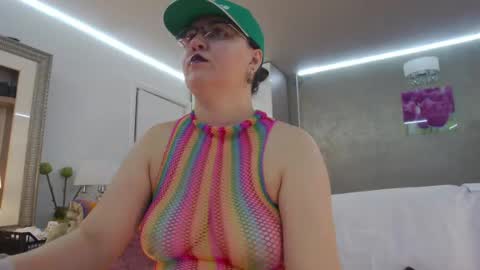 Snapshot of sweetraisa chatting on 05.02.26 SweetRaisa online show from 05.02.26