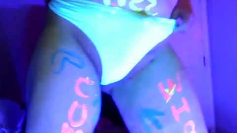 Snapshot of sweetscar22 chatting on 12.25.24 Sweetscar22 online show from 12.25.24