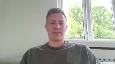 Snapshot of sweetsinner83 chatting on 05.27.26 sweetsinner83 online show from 05.27.26