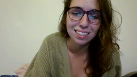 Snapshot of sweetsocalgirl chatting on 03.07.25 sweetsocalgirl online show from 03.07.25