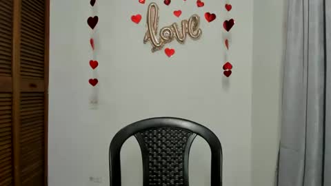 Snapshot of sweetsofia5 chatting on 12.15.24 Sofia online show from 12.15.24