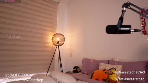Snapshot of sweetsthep22 chatting on 01.30.25 Sofia online show from 01.30.25