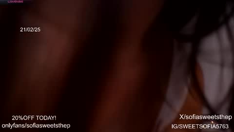 Snapshot of sweetsthep22 chatting on 02.22.25 Sofia online show from 02.22.25