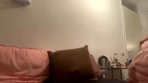 Snapshot of sweetsubmissivestella chatting on 10.09.25 sweetsubmissivestella online show from 10.09.25