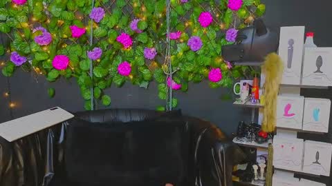 Molly -  INDEPENDENT MODEL online show from 06.04.26