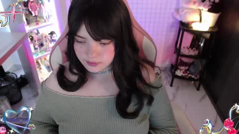 Pau online show from 12.19.24