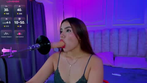 Snapshot of sweetty_emma chatting on 07.07.26 Emma online show from 07.07.26