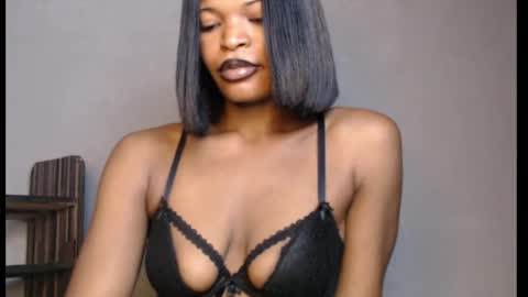 Snapshot of sweetxxboobsx chatting on 05.02.26 sweetxxboobsx online show from 05.02.26