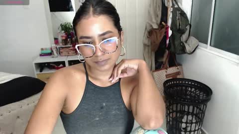 yaya online show from 10.03.25