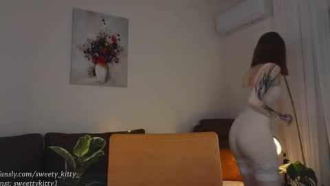 Jenny  give it a sub online show from 11.17.25