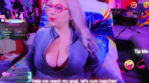 Lisa online show from 12.05.25