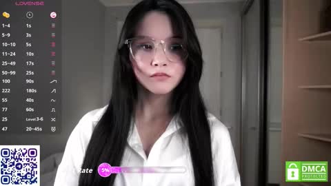 Snapshot of sweetyoops chatting on 10.22.25 Astrid online show from 10.22.25