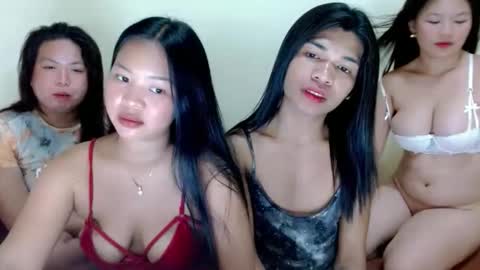 Snapshot of swetty_naughty chatting on 05.19.26 Mae online show from 05.19.26