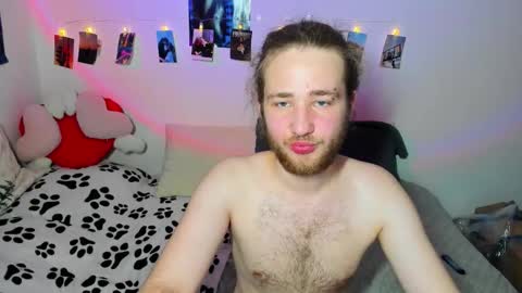 Snapshot of swiity_room_ chatting on 01.11.26 Slavik Vikulik online show from 01.11.26