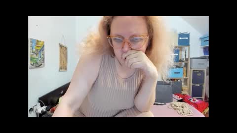 switchlorenx online show from 12.02.24