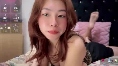 Snapshot of swt_asianholly chatting on 05.19.26 Holly online show from 05.19.26
