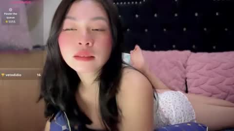 Snapshot of swt_asianholly chatting on 06.01.26 Holly online show from 06.01.26