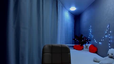 Snapshot of swweetangel chatting on 12.29.24 Ana online show from 12.29.24