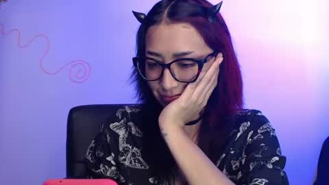 Snapshot of sxdbxtch chatting on 07.27.26 Alice Phantom online show from 07.27.26