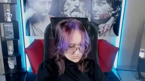 syllviareed online show from 12.20.25