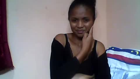 Snapshot of sylvaniah01 chatting on 05.22.26 sylvaniah01 online show from 05.22.26