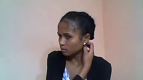 Snapshot of sylvaniah01 chatting on 06.12.26 sylvaniah01 online show from 06.12.26