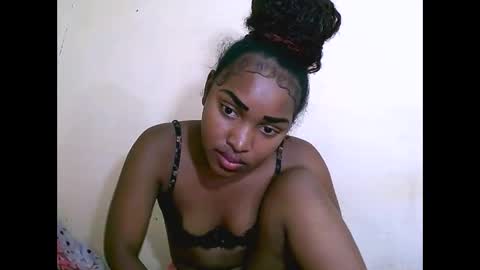 sylviasexy27 online show from 12.16.24