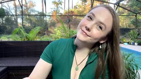 Jennah online show from 12.22.25