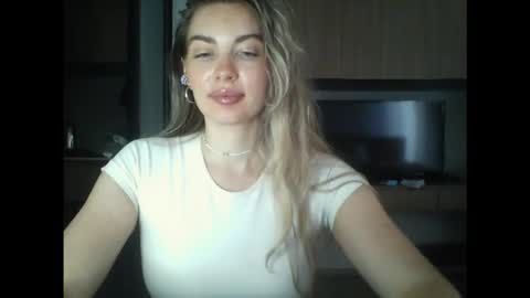 Snapshot of syrami chatting on 02.20.26 syrami online show from 02.20.26