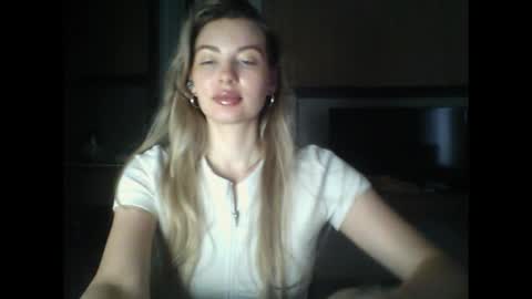 Snapshot of syrami chatting on 02.25.26 syrami online show from 02.25.26