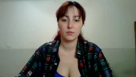 Snapshot of syssipisi chatting on 09.17.25 Sarah online show from 09.17.25