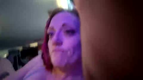 Snapshot of t813239 chatting on 10.29.25 t813239 online show from 10.29.25