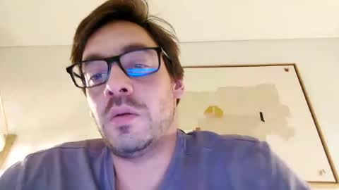Snapshot of t_fuenzalida chatting on 06.17.26 t_fuenzalida online show from 06.17.26