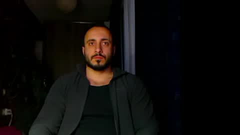 Huracane online show from 02.27.25