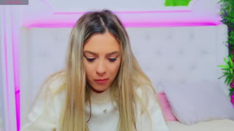 Snapshot of taahiraarabian chatting on 12.17.24 Arianna online show from 12.17.24