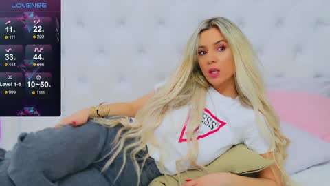 Snapshot of taahiraarabian chatting on 12.29.24 Arianna online show from 12.29.24