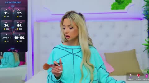 Snapshot of taahiraarabian chatting on 01.17.25 Arianna online show from 01.17.25