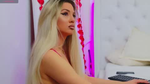 Snapshot of taahiraarabian chatting on 02.26.25 Arianna online show from 02.26.25