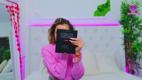 Snapshot of taahiraarabian chatting on 03.05.25 Arianna online show from 03.05.25