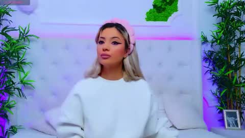 Snapshot of taahiraarabian chatting on 10.01.25 Arianna online show from 10.01.25