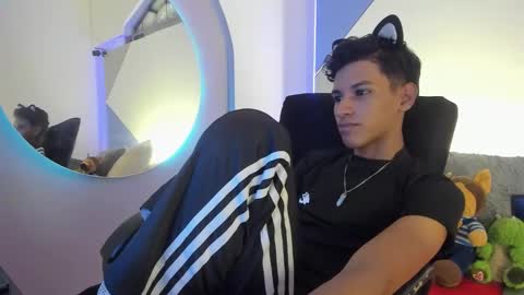 Snapshot of tachi00 chatting on 02.23.26 Tashi00 online show from 02.23.26